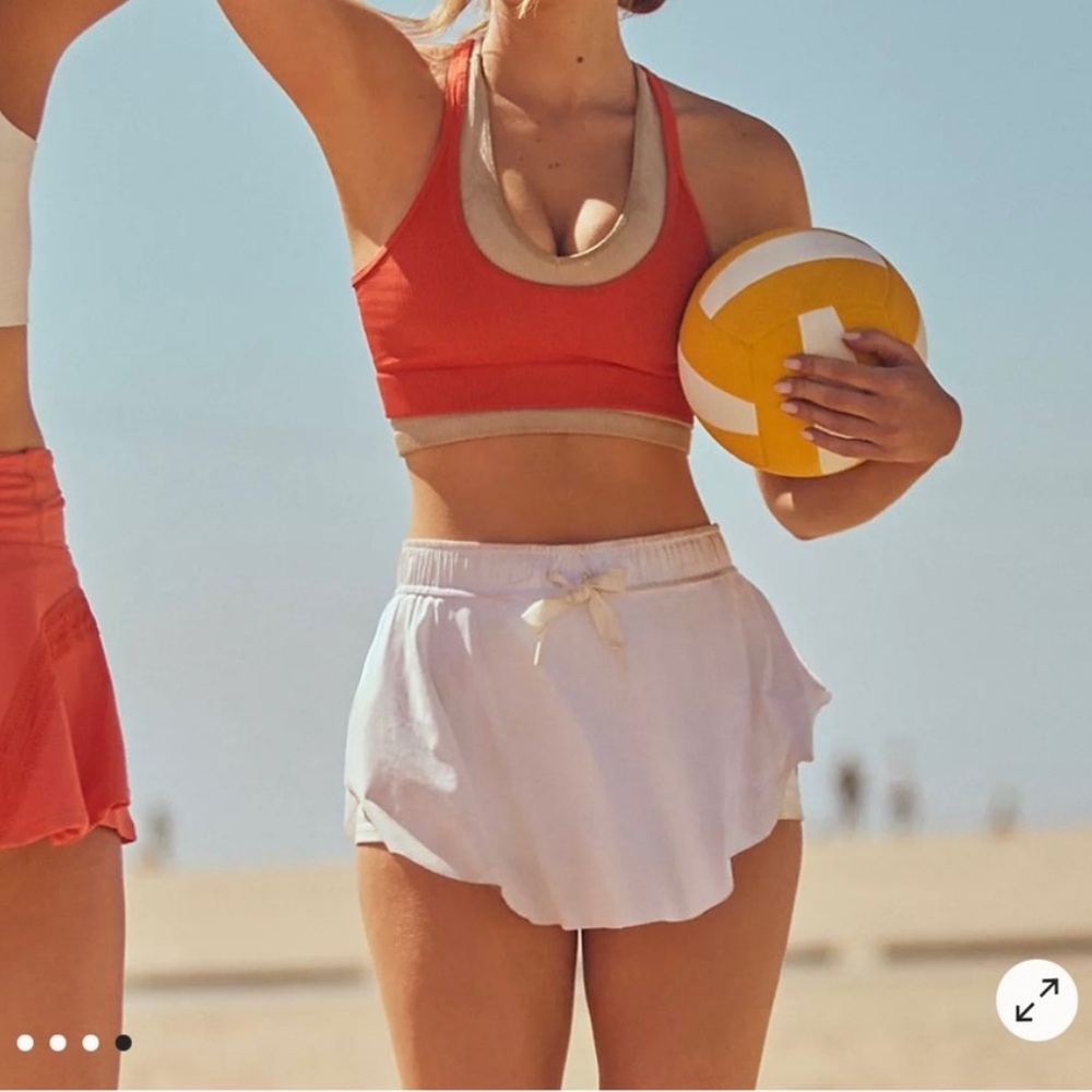 Free people on point skort/skirt
